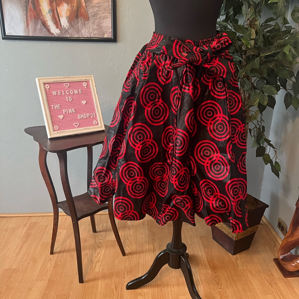 💚💛NWT!! NF Print Skirt